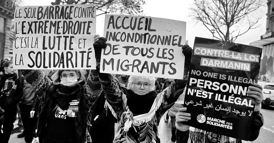  Régularisation de tous les sans-papiers